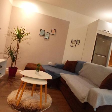Tirana Apartment Garda المظهر الخارجي الصورة