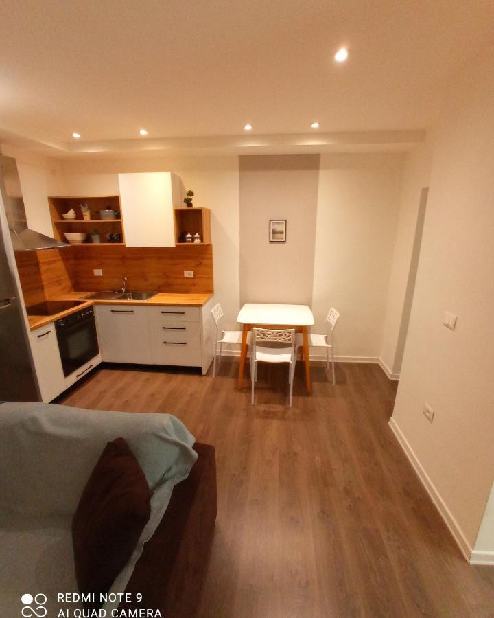 Tirana Apartment Garda المظهر الخارجي الصورة