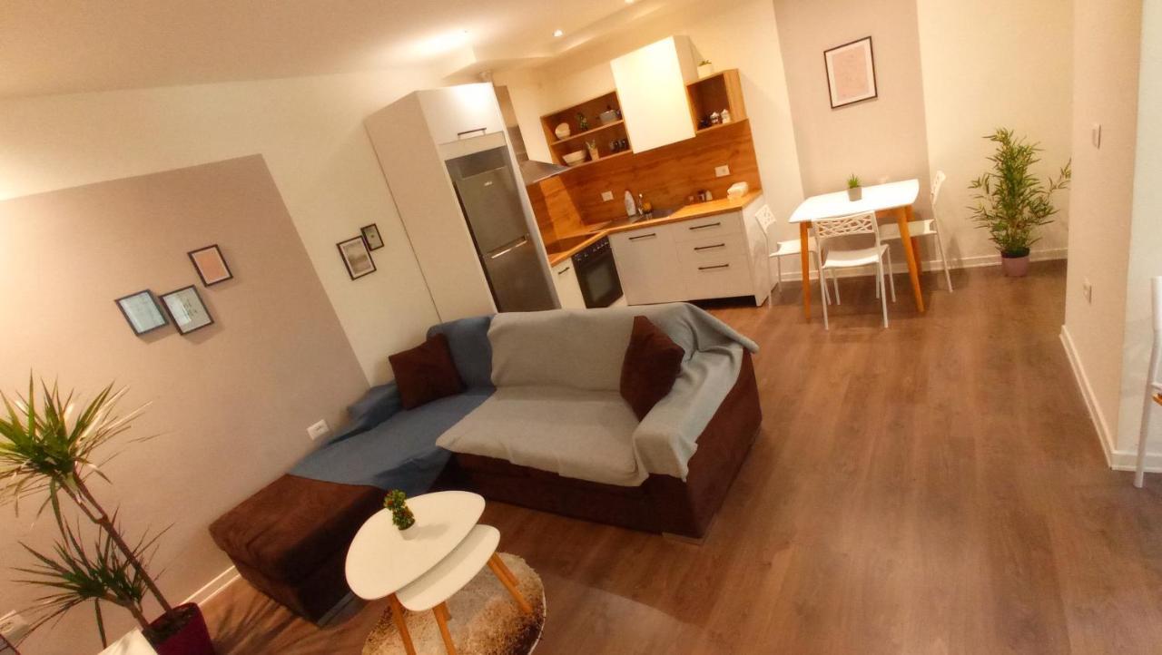 Tirana Apartment Garda المظهر الخارجي الصورة